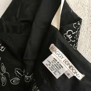 Maggy London Embroidered Fitted B/W Dress s: 4